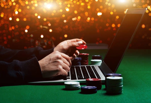 Casino Hold'em live dealer table interface on homebet88 slot